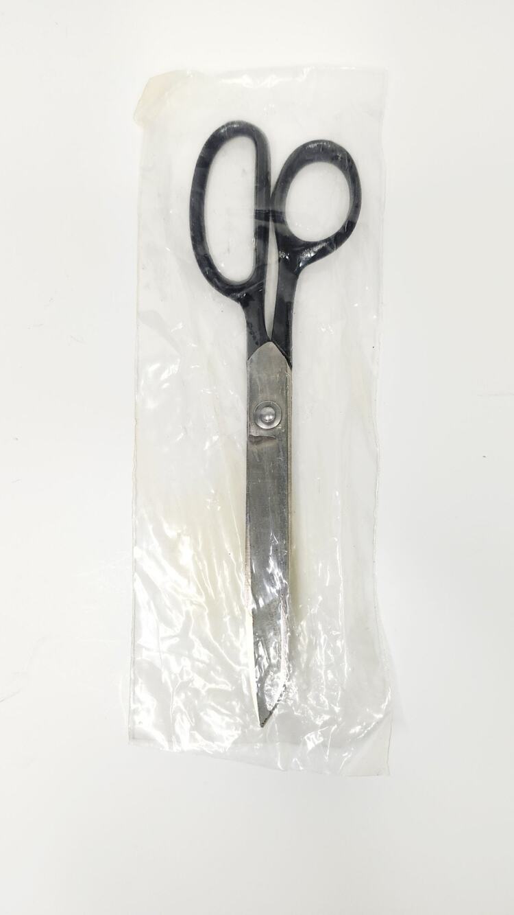 Vintage Industrial Dressmaker Fabric Shears 8 In Sealed Plastic